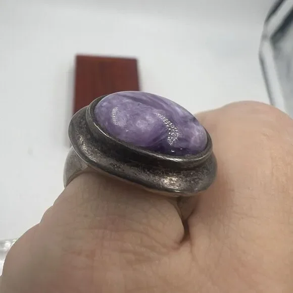 925 Sterling Silver Purple Charoite Oval Ring Sz 6.25 Pinky Heavy Tested GIFT - Picture 2 of 14